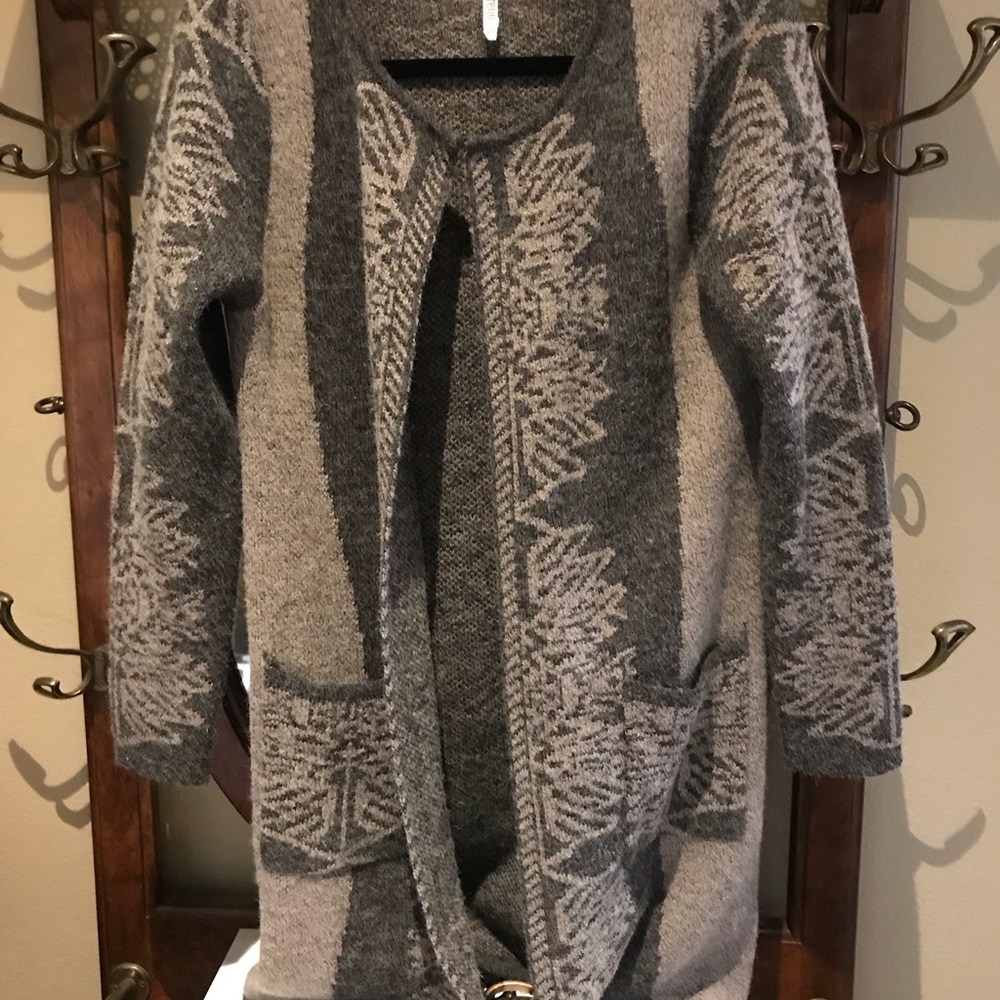 Women’s sweater